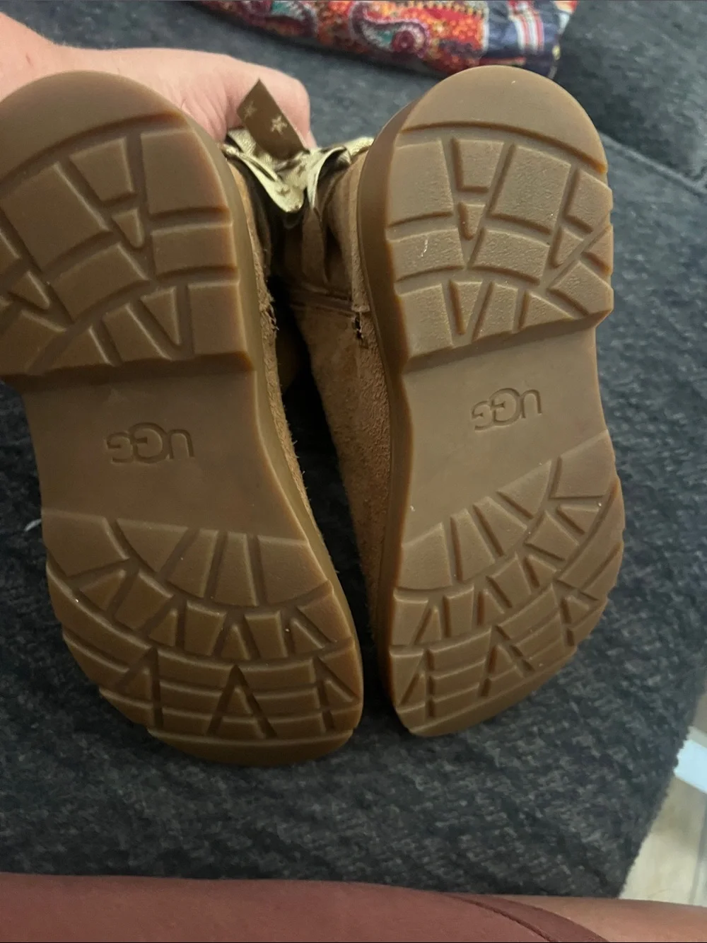 UGG kids Tillie Tan Suede zip-Up Winter Boots size 2